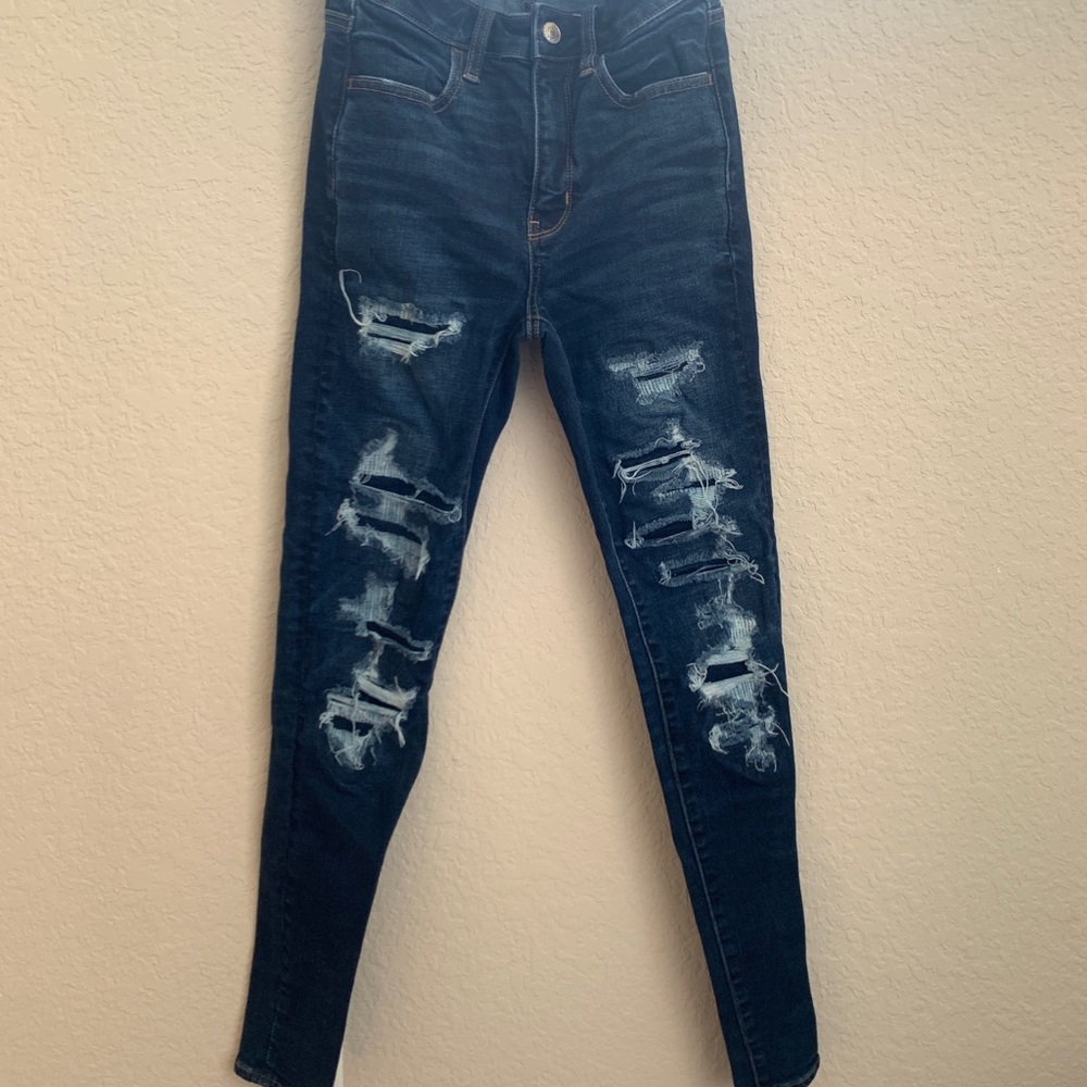 Like New! American Eagle Jeans. Skinny. Super Stretch. Distressed. Size 2